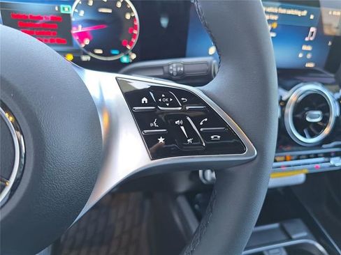 New 2026 Mercedes-Benz GLA 250 4MATIC image 32