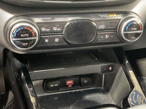 Used 2021 Kia Soul EX image 17