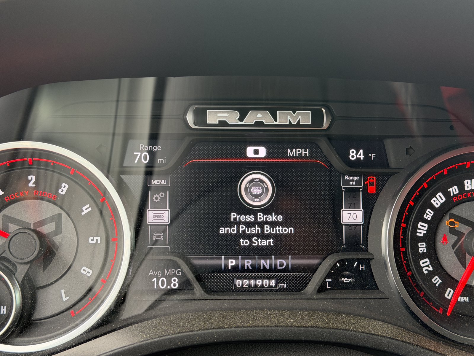 Used 2024 RAM 1500 Laramie AWD/4WD image 14