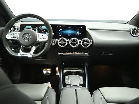 Used 2022 Mercedes-Benz GLA 35 AMG 4MATIC image 22