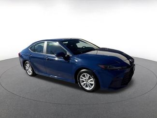 Used 2025 Toyota Camry LE video 2
