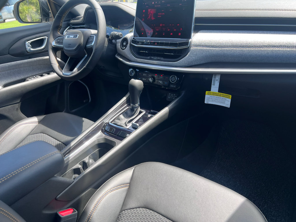 New 2026 Jeep Compass Latitude AWD/4WD image 13