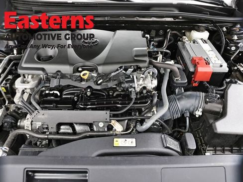 Used 2024 Toyota Camry SE w/ Cold Weather Package FWD image 7