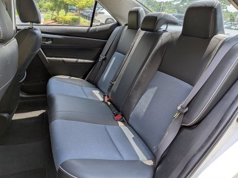 Used 2014 Toyota Corolla S FWD image 18
