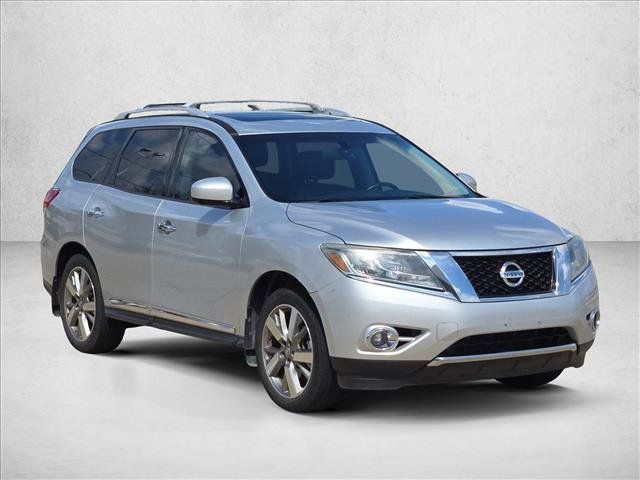 Used 2013 Nissan Pathfinder Platinum w/ Platinum Premium Pkg FWD image 3