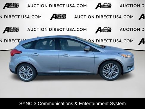 Used 2018 Ford Focus Titanium image 5