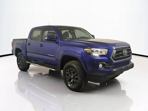 Used 2023 Toyota Tacoma SR5 w/ Technology Package AWD/4WD image 2