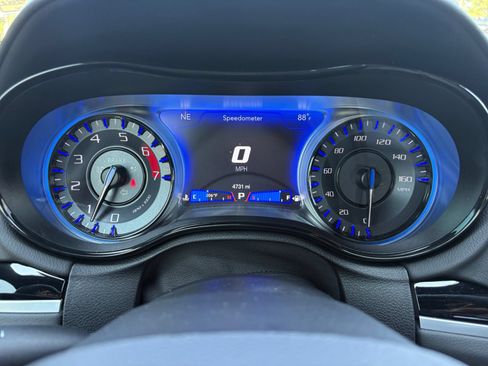Used 2023 Chrysler 300 C RWD image 23