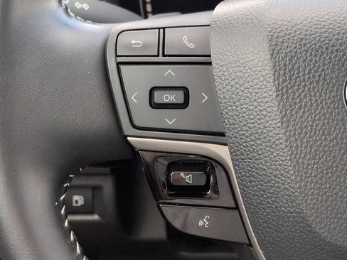 Certified 2025 Toyota Camry SE FWD image 22