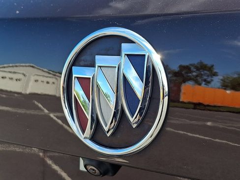 Used 2021 Buick Envision Avenir w/ Technology Package II AWD/4WD image 32