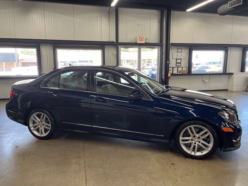 Used 2014 Mercedes-Benz C 300 4MATIC Sedan image 21