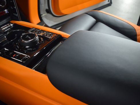 New 2026 Rolls-Royce Cullinan Black Badge image 36