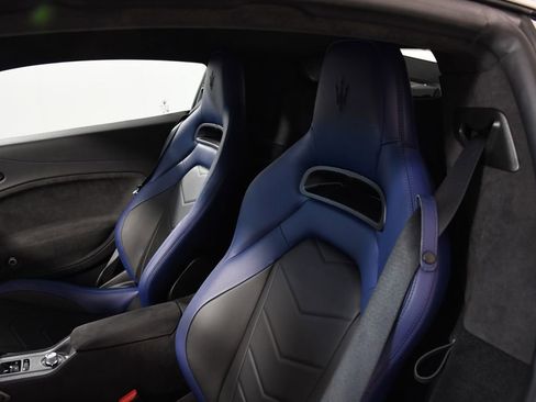 Used 2022 Maserati MC20 Coupe RWD image 17