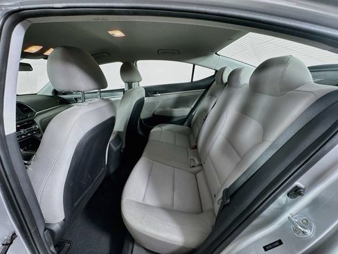 Used 2020 Hyundai Elantra SEL FWD image 23