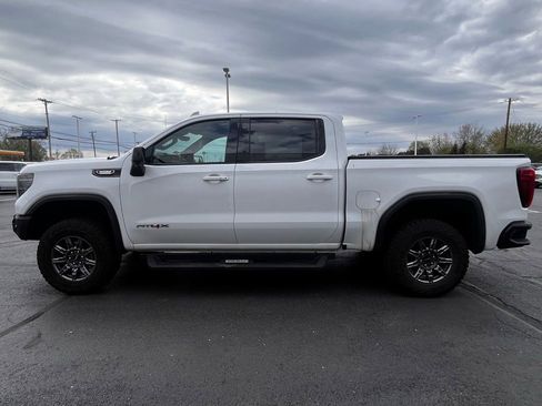 Used 2025 GMC Sierra 1500 AT4X image 7