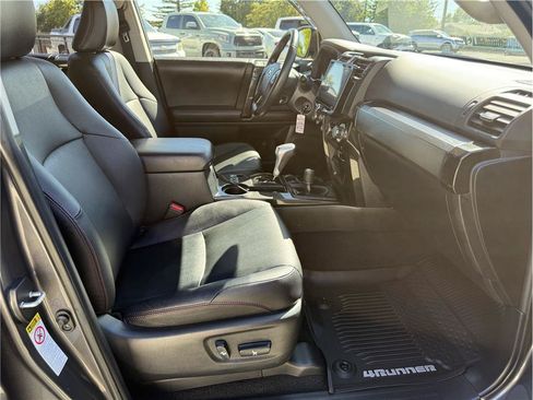 Used 2016 Toyota 4Runner TRD Pro AWD/4WD image 24