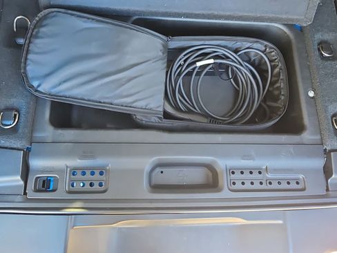 Used 2023 Jeep Wrangler Sahara w/ Cold Weather Group image 23