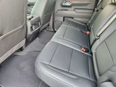 New 2025 GMC Sierra 1500 SLT image 21