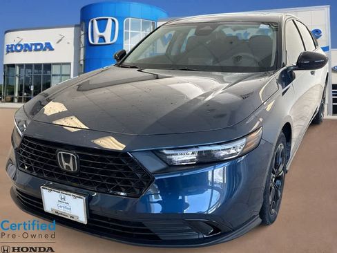 Certified 2025 Honda Accord SE image 1