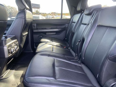 Used 2019 Ford Expedition XLT w/ Equipment Group 202A image 14