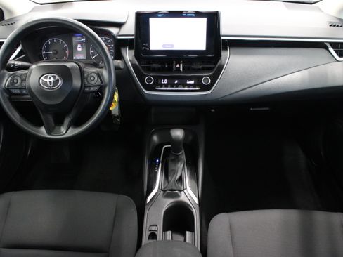 Used 2025 Toyota Corolla LE FWD image 26