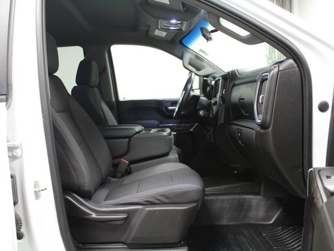 Used 2021 Chevrolet Silverado 3500 LT image 16