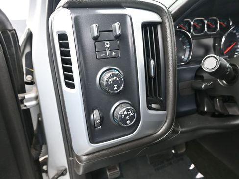 Used 2018 GMC Sierra 1500 SLT image 17