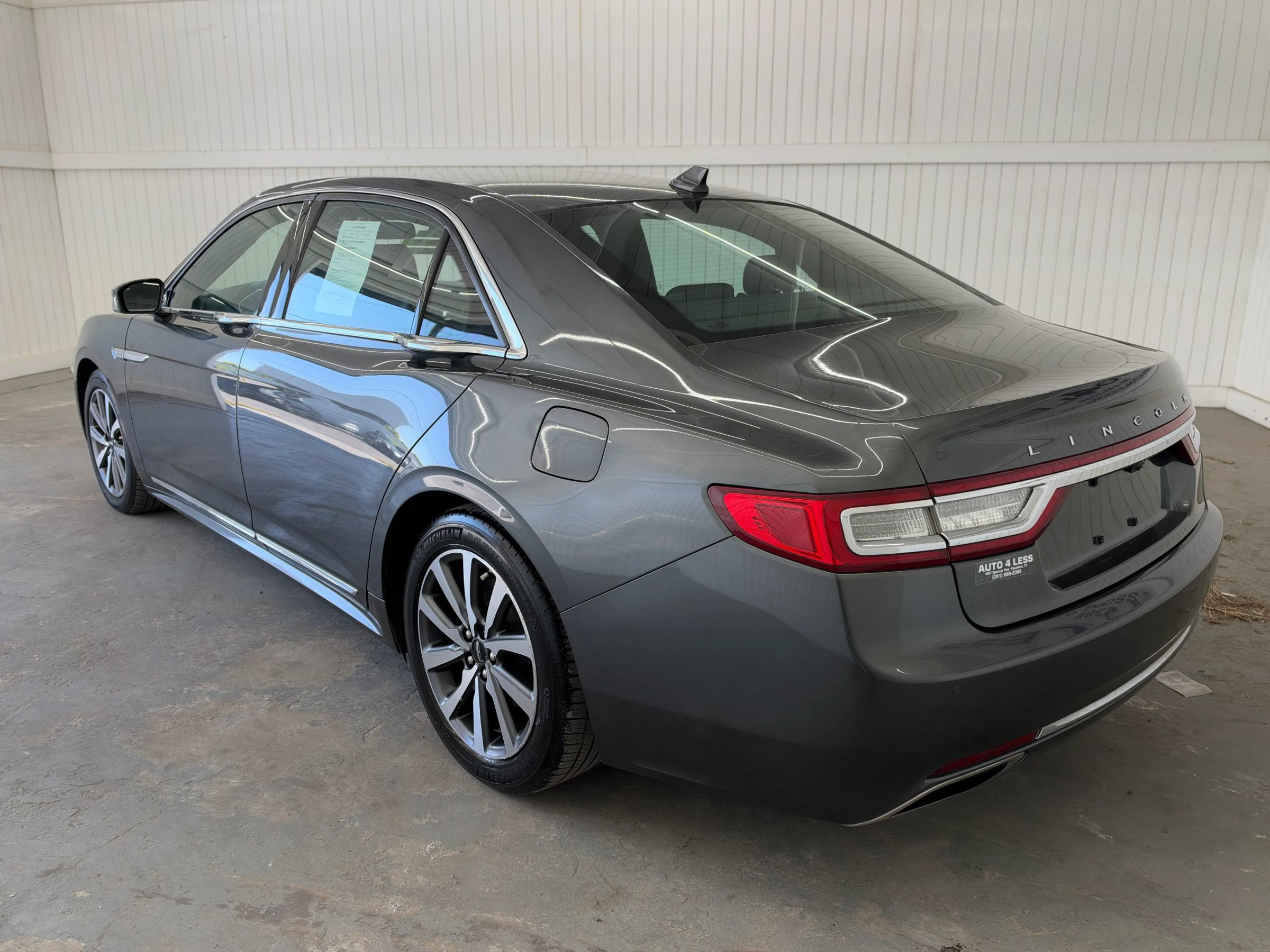 Used 2020 Lincoln Continental FWD image 7