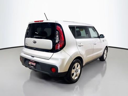 Used 2019 Kia Soul FWD image 7