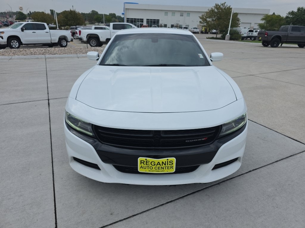 Used 2017 Dodge Charger R/T RWD image 2