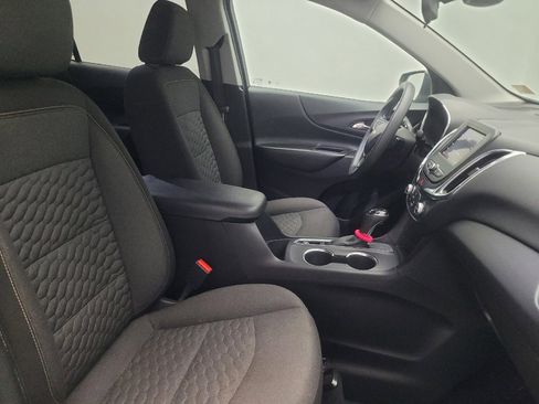 Used 2021 Chevrolet Equinox LT image 21