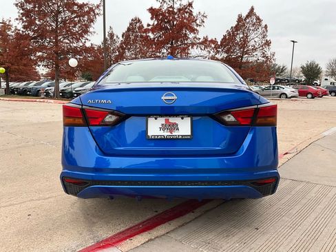 Used 2025 Nissan Altima 2.5 SV image 7