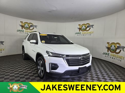 Used 2022 Chevrolet Traverse LT AWD/4WD image 1