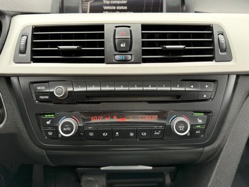 Used 2014 BMW 320i xDrive Sedan image 40