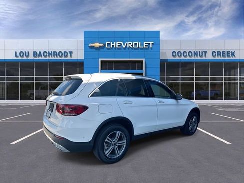 Used 2022 Mercedes-Benz GLC 300 4MATIC w/ Multimedia Package Lite image 8
