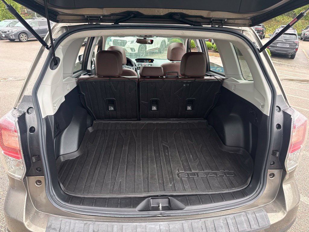 Used 2017 Subaru Forester 2.5i Touring AWD/4WD image 26
