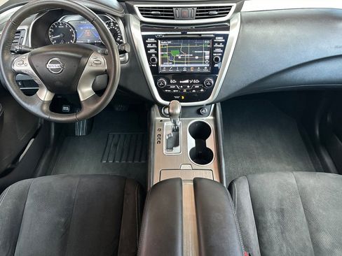 Used 2017 Nissan Murano SV image 18