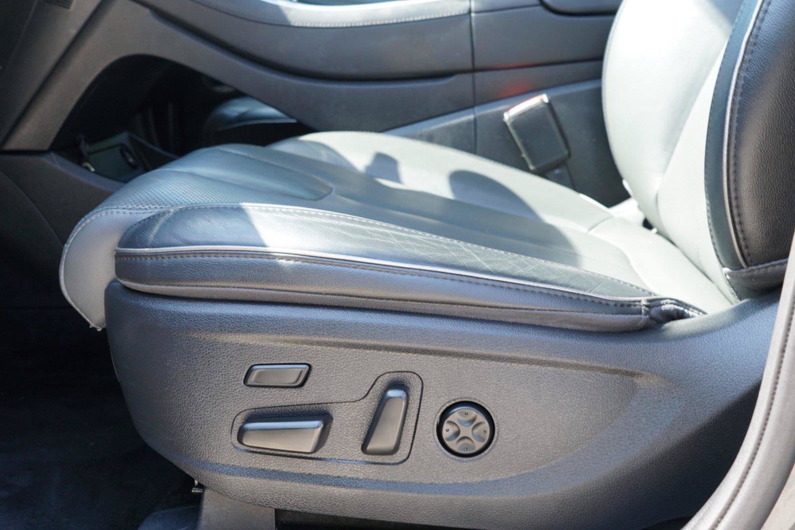 Used 2021 Hyundai Santa Fe Limited FWD image 21