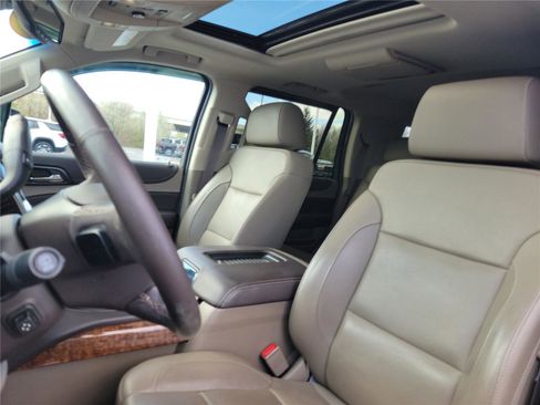 Used 2019 Chevrolet Tahoe Premier image 18