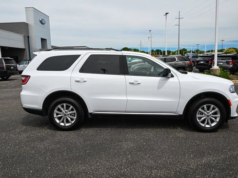 Used 2023 Dodge Durango SXT w/ Quick Order Package 2BK AWD/4WD image 3