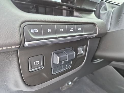 Used 2021 Cadillac Escalade Sport w/ LPO, Illumination Package image 24