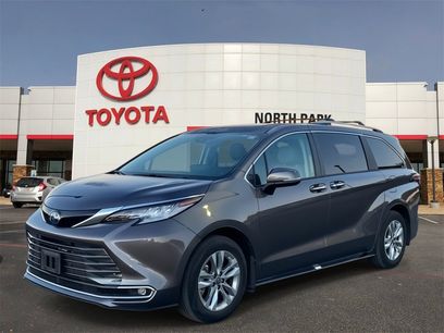 Used 2022 Toyota Sienna Limited