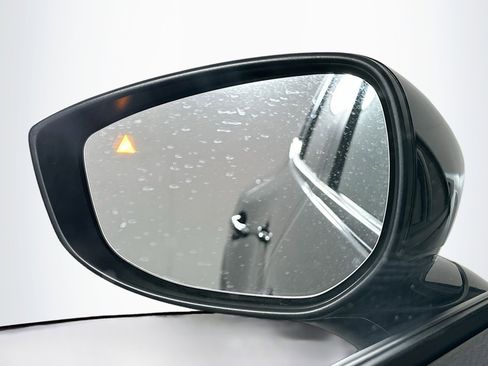 Used 2024 MAZDA CX-50 AWD 2.5 S w/ Preferred Package image 16