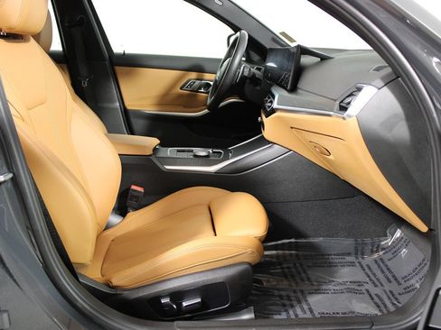 Used 2023 BMW 330i Sedan w/ M Sport Package RWD image 14