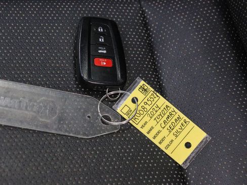 Used 2024 Toyota Camry XSE FWD image 29
