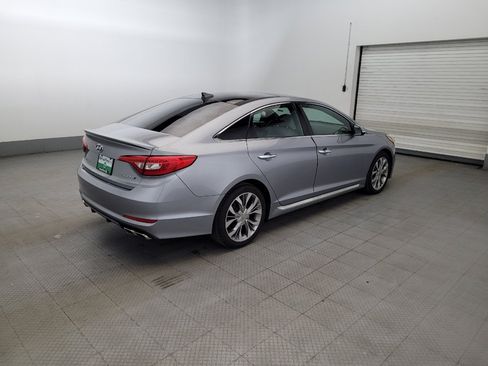 Used 2017 Hyundai Sonata Limited 2.0T w/ Cargo Package FWD image 10