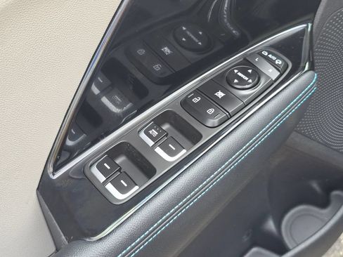 Used 2022 Kia Niro Touring Special Edition FWD image 24