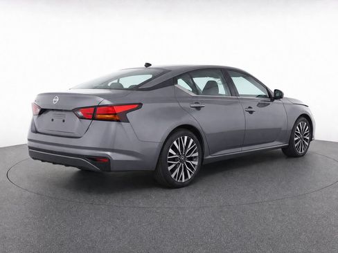 Used 2026 Nissan Altima 2.5 SV FWD image 4