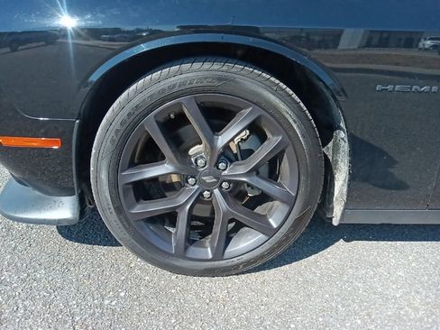 Used 2022 Dodge Challenger R/T w/ Blacktop Package image 10