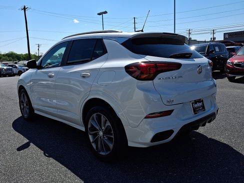 Used 2023 Buick Encore GX Select w/ Sport Touring Package FWD image 4